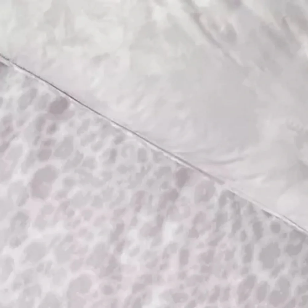 G.I.L.I. Reversible Animal Print Comforter Set | Snow Leopard | King